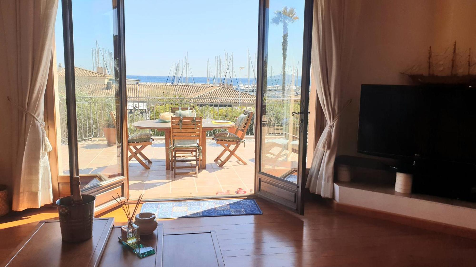 Plage Miramar La Londe-les-Maures Exterior photo